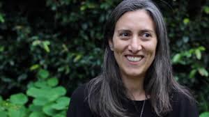 Doula y Maestra de Yoga Débora Lugo: La perspectiva somática para la mujer  embarazada