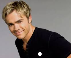 Who is the actor in the 2011 photo?