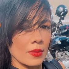 Explora Roblox con Jungkook: Un viaje virales en TikTok