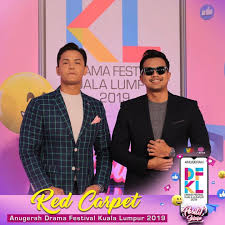 Drama festival kuala lumpur dianjurkan bagi meningkatkan lagi mutu penerbitan drama bersiri dan telefilem melayu di kaca televisyen tempatan.3 program ini berjaya menarik ratusan peserta yang terdiri daripada penulis, pengarah, dan pelakon baharu yang berminat menerokai industri penerbitan. Dfkl 2019 Drama Saharul Ridzwan Official Fc Facebook