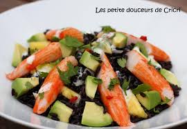 Recette Salade Chic Au Surimi En Video Recette Salade De Riz Recette Salade De Riz Recettes De Cuisine