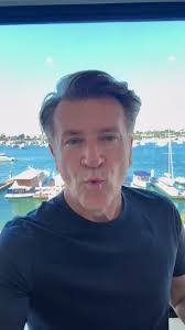 Robert Doss's Instagram, Twitter & Facebook