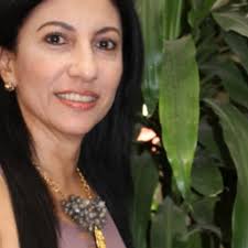 Elsy Dominguez's Instagram, Twitter & Facebook