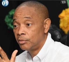 Is it legal for a private citizen to buy gift cards and hand them out in  exchange for votes?