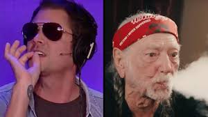 Johnny Knoxville realised he was terrible at smoking weed when he hung out  with Willie Nelson