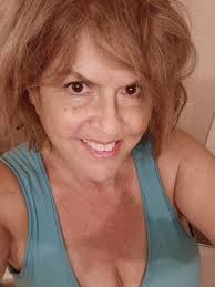 27 y/o Hollywood,FL Retail Buyer (Self Employed) Looking for: someone who's  a hard worker, motivated, comes from a warm/loving home I am looking for  something serious (Home & kids) My level of