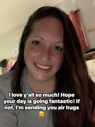 Xoxoxoxoxox! ❤️ NOT MOUTH HUGS!!!! 😂 AIR HUGS!