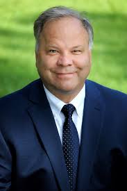 Man becomes doctor at 47 years old