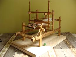 Download as pdf, txt or read online from scribd. Razboi De Tesut Taranesc Atelierul De Miniaturi