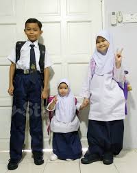 Kirimkan ini lewat email blogthis! Ramai Tak Percaya Si Comel Tudung Singkat Masuk Darjah 1 Ibunya Akui Buat Persediaan Last Minute Cuma Ada Sehari Sebelum Buka Sekolah Viral Mstar