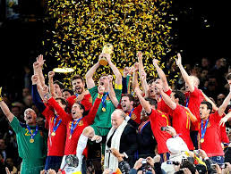 A seleção espanhola de futebol é organizada pela real federação espanhola de futebol. Onde Estao Os Campeoes Do Mundo Com A Espanha Ha Uma Decada Confira Superfc