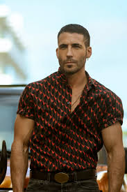 Sky rojo season 2 trailer. Netflix On Twitter Celebrating Sky Rojo Costumer Designer Carlos Diez For Putting Miguel Angel Silvestre In This Red Black Shirt