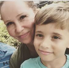 Leslie Hahn (@iamahauterider) • Instagram photos and videos