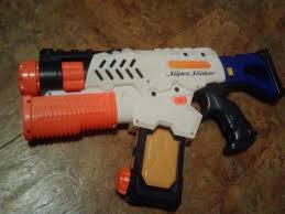 What kind of water gun does super soaker make? Nerf Super Soaker Tornado Strike Water Gun Hasbro C 2822a Used C6 1751710999