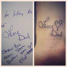 Loved Ones Signature Tattoo I Would Love To Get One On Both Feet From Both Parents So They Ll Always Be Walking With Signature Tattoos Tattoos Foot Tattoo