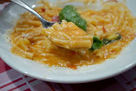 Ritagliare i bordi per ottenere un triangolo. Alessandro Borghese 5 Segreti Di Una Cremosa Pasta E Patate Azzeccata