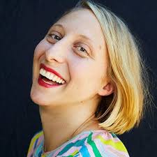 Laura Lamont's Life in Pictures: Straub, Emma: 9781594488450: Amazon.com:  Books