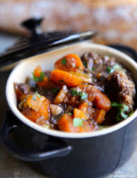 Boeuf Carottes Et Au Vin Rouge A L Autocuiseur Boeuf Carotte Recette Boeuf Carotte Recettes De Cuisine