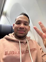 Largo viaje de vuelta a casa, casi 27 horas entre vuelos y esperas 🫠 pero  sin duda, ha sido una bonita experiencia ✨🇺🇸 Después les cuento que fui a  hacer como tal