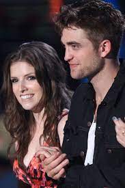 Anna kendrick hilariously tweeted she forgot she starred in the 'twilight' movie franchise, and of course, twitter reacted accordingly. Anna Kendrick Joked That She Wanted To Murder The Twilight Cast While Filming Teen Vogue