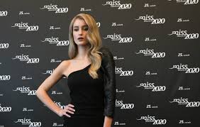 Cena spätnej sms je 1,60 € s dph. Miss Slovensko 2020 Sa Stala Leona Novoberdaliu Galavecer Obohatil Tanec Spev Aj Promenada V Plavkach 24hod Sk