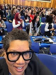 Kimberly Petry's Instagram, Twitter & Facebook