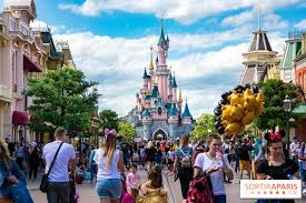 Post must be related to disneyland paris. Coronavirus Disneyland Paris Attendance Plummets Local Economy Impacted Sortiraparis Com
