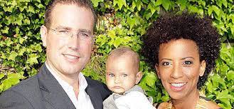 Mit florens eblinger hat sie zwei kinder, eine tochter und einen sohn. Arabella Kiesbauer Und Florens Eblinger Im Babygluck Zweites Kind