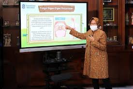 Sekolah Akan Dibuka Lagi Ribuan Pelajar Di Surabaya Swab Test Covid 19 Tekno Tempo Co