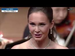 스페인 소프라노가 부르는 " 삶이 그대를 속일지라도 " Elsa Roldán. 김효근작곡