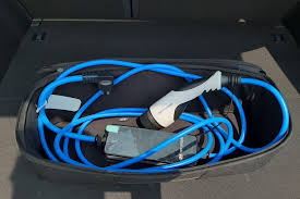 Isi daya perangkat selama setengah jam (jika perangkat tidak merespons setelahnya, pelajari tindakan yang harus dilakukan). Mau Isi Ulang Daya Listrik Hyundai Ioniq Di Rumah Minimal 2 200 Va Halaman All Kompas Com