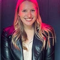 Amy Glinski's Instagram, Twitter & Facebook