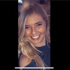 Claire Lind's Instagram, Twitter & Facebook