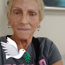 What are great places to find fellow singles in the Sarasota area?