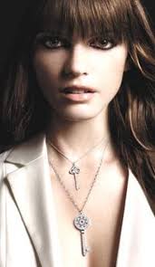 REACHING FOR THE STARS: A GUIDE TO THE TOP 10 WORLD JEWELLERY BRANDS