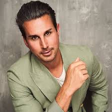 Tanner Anderson (@tannerscranium) • Instagram photos and videos