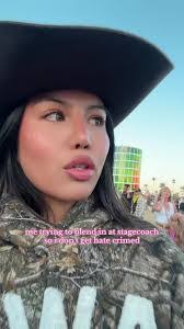 Jessica Broadhead's Instagram, Twitter & Facebook