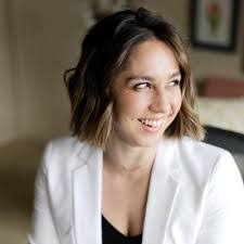 Courtney Dyar's Instagram, Twitter & Facebook