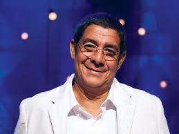 (c) 2008 universal music ltda#zecapagodinho #quandoagiragirou #vevo #samba #officialmusicvideo Zeca Pagodinho Backstage Productions