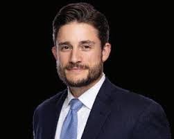 Daniel Dut's Instagram, Twitter & Facebook