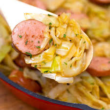Rather than cutting it in quarters, i sliced the cabbage 1/2 wide, almost shredded. Fried Cabbage And Kielbasa 30 Minutes Meals
