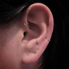 Cassi Lopez March On Instagram Throwback To One Of My All Time Favorite Simplistic Ears All Healed And Swap Anti Tragus Tragus Piercings Cute Ear Piercings