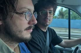 Quelques images de notre tournée en Belgique et en France! Merci @emy_dehez  pour les argentiques📸 ! Merci tellement de nous avoir si bien écouté dans  notre joual chanté et nos instrumentations nordiques.