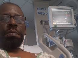 Derrick Coggins's Instagram, Twitter & Facebook