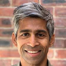 Professor Thushan de Silva