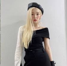 Red velvet debuted on august 1, 2014, under s.m. å¾žred VelvetéšŠé•·ireneäº‹ä»¶åæ€ é­é‡è·å ´éœ¸å‡Œè©²æ€Žéº¼è¾¦