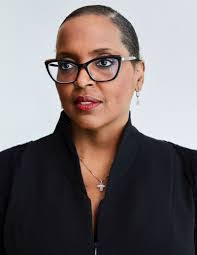 Shirley Noel's Instagram, Twitter & Facebook