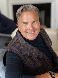 Scott Wallace, Real Estate Salesperson