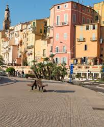The Pastel Buildings Of Menton Cote D Azur Alpes Maritimes Beaux Endroits