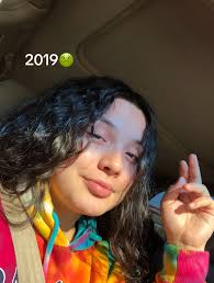 Emely Luna (@emelyyluna)